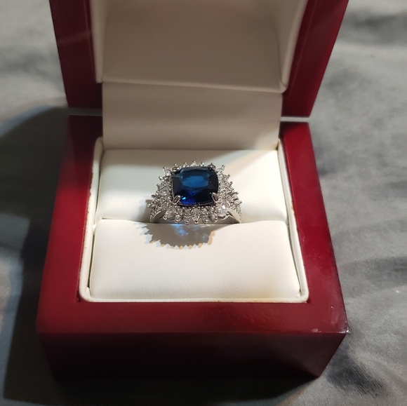 Ladies fashion blue sapphire & whsapphire ri.  New - Picture 2 of 12